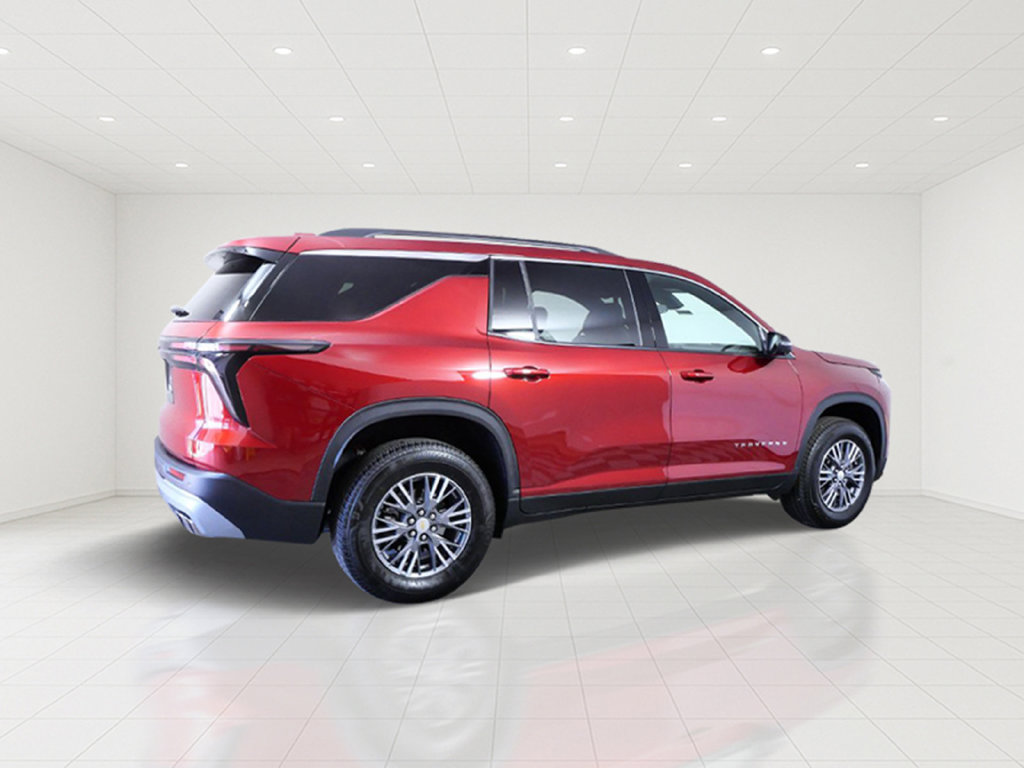 Used 2025 Chevrolet Traverse LT w/ Driver Confidence Package FWD image 6