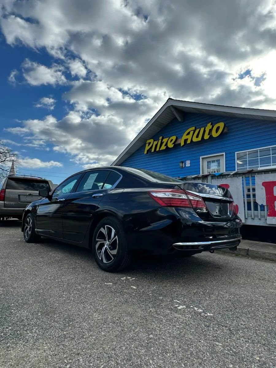 Used 2017 Honda Accord LX image 4