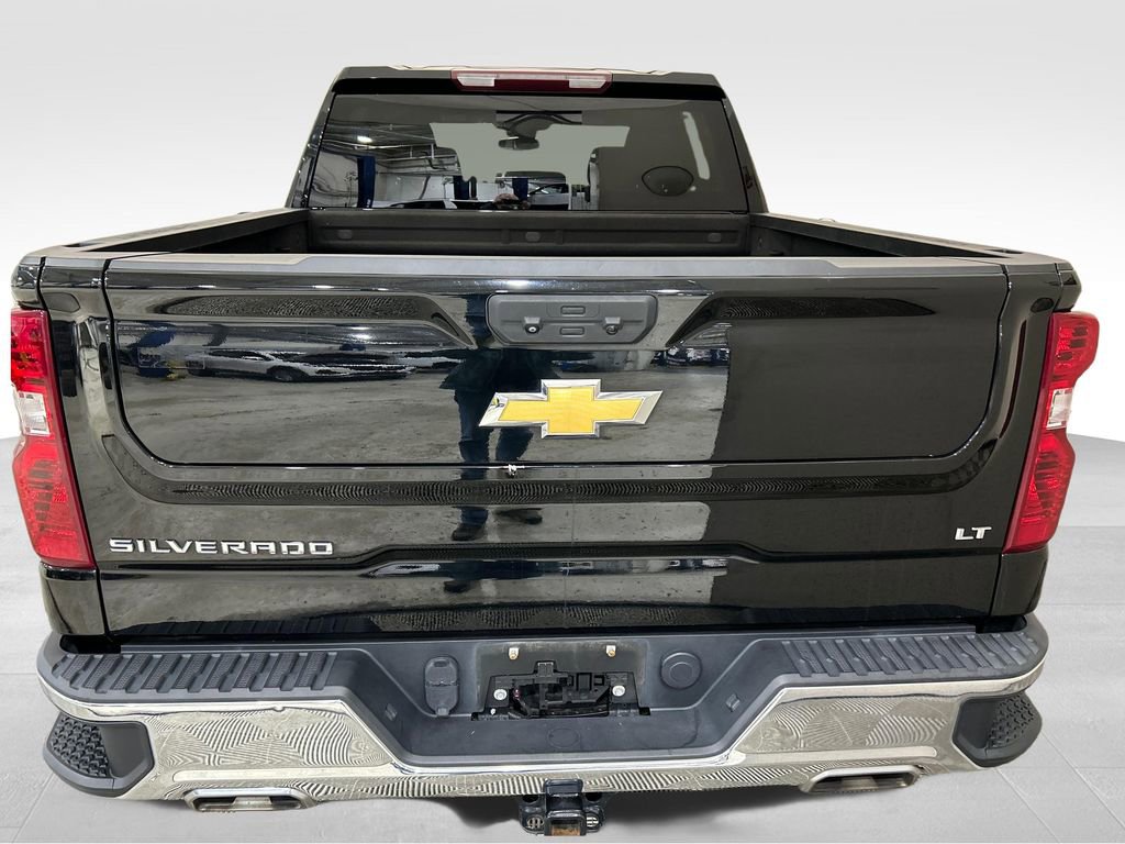 Used 2022 Chevrolet Silverado 1500 LT w/ Z71 Off-Road Package image 4