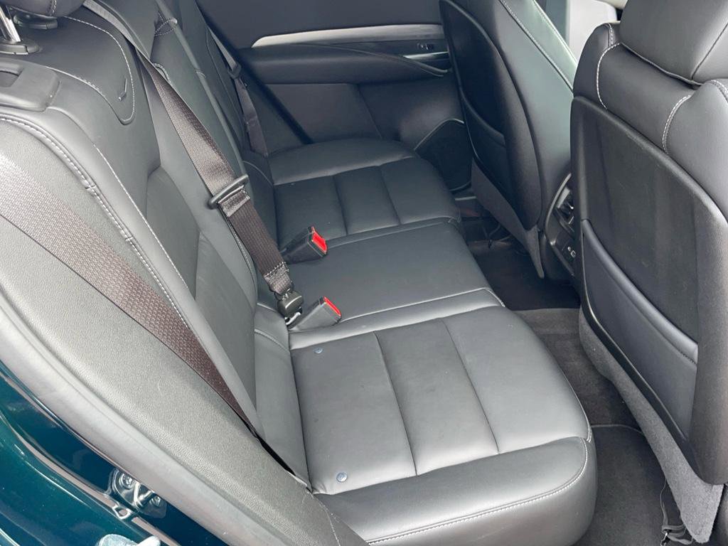 Used 2024 Cadillac XT4 Premium Luxury image 30