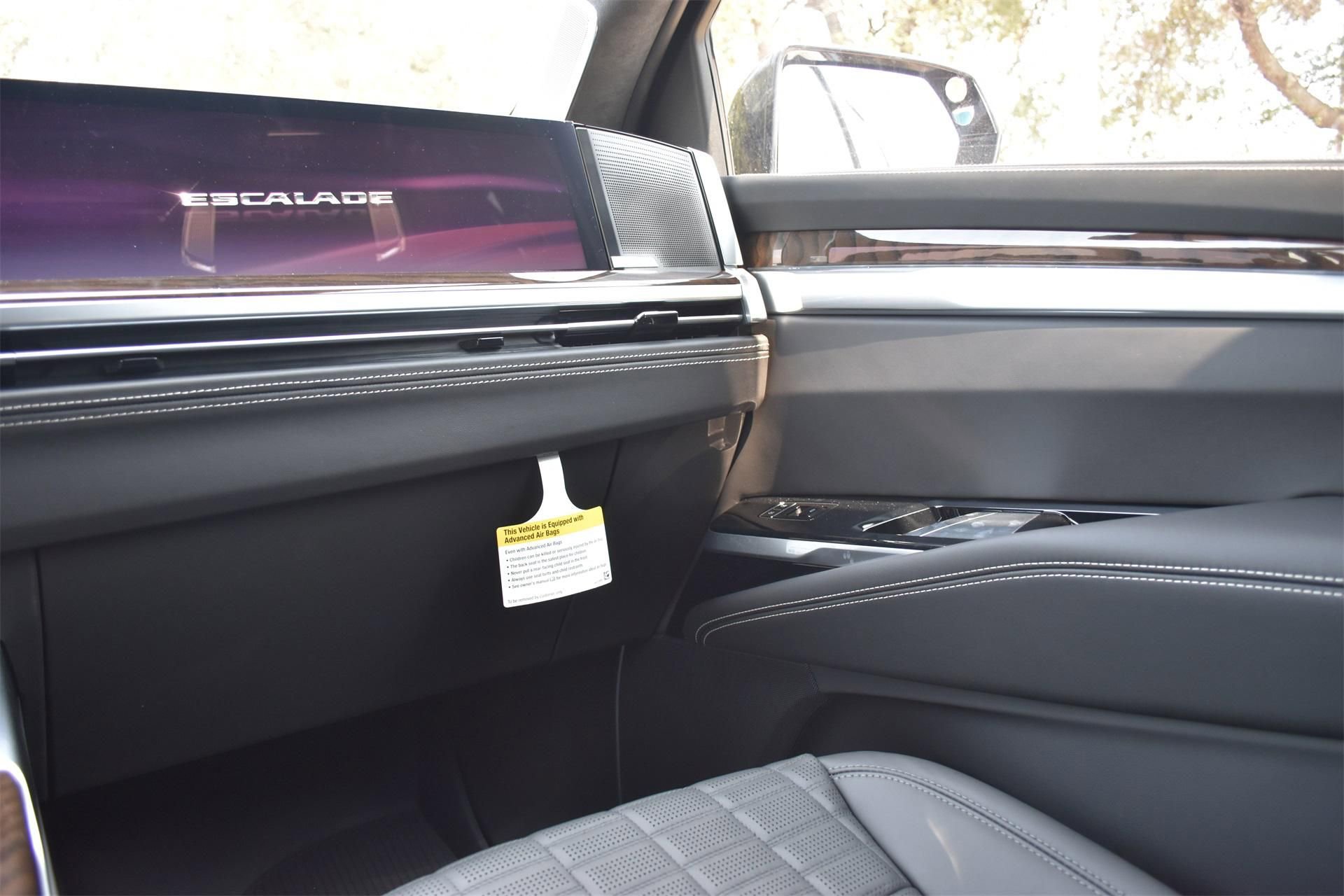 New 2025 Cadillac Escalade Premium Luxury Platinum w/ LPO, Floor Liner Package image 8