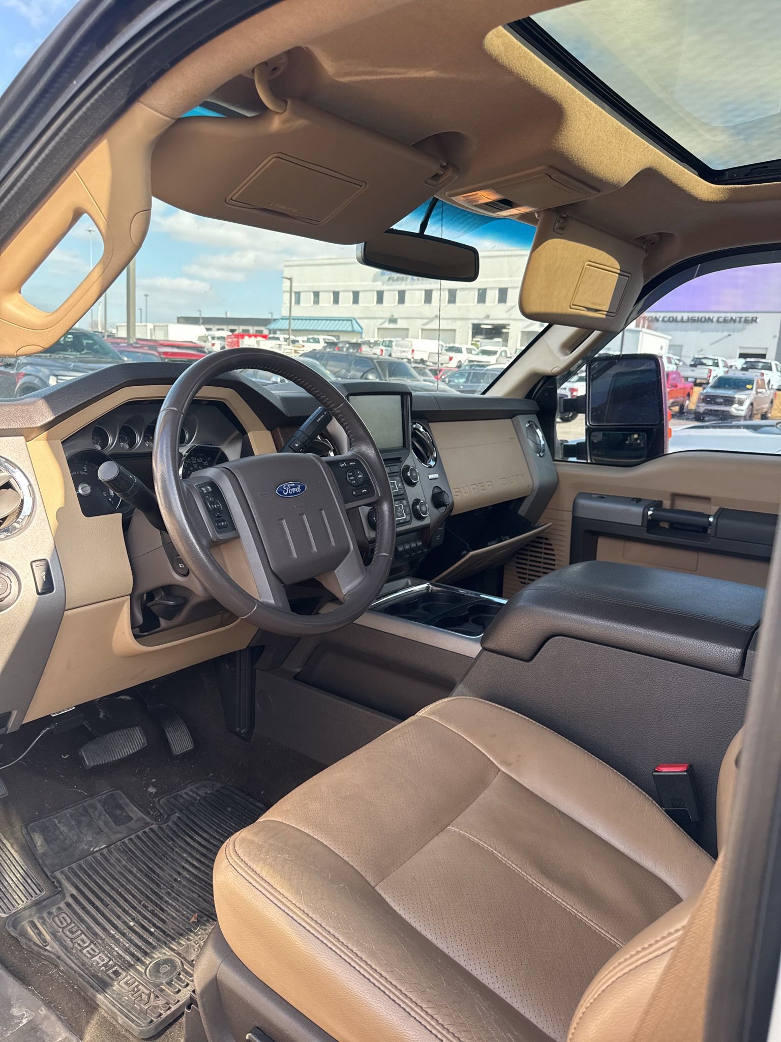 Used 2016 Ford F350 Lariat w/ Lariat Ultimate Package image 5