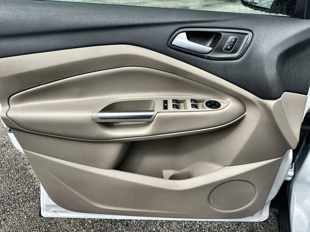 Used 2019 Ford Escape SE image 21