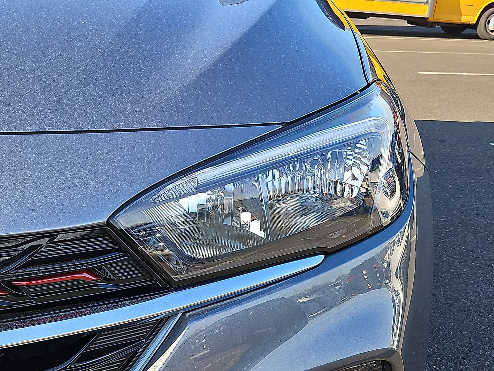 Certified 2021 Buick Encore GX Select w/ Advanced Technology Package image 9