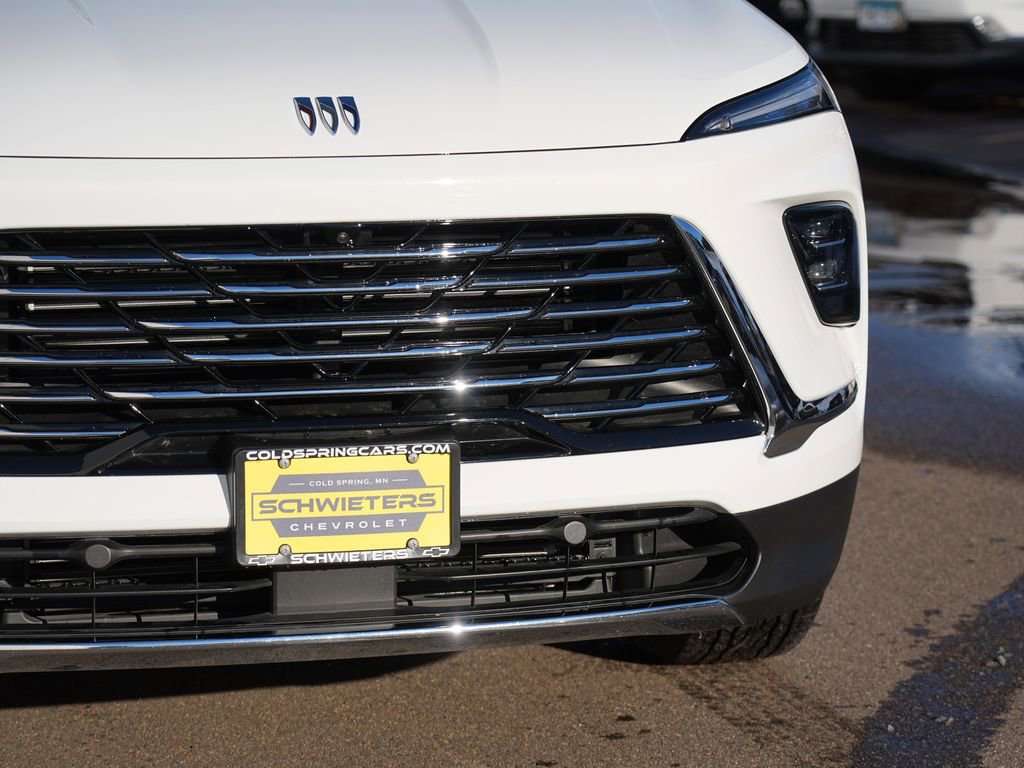 Used 2025 Buick Enclave Preferred image 9