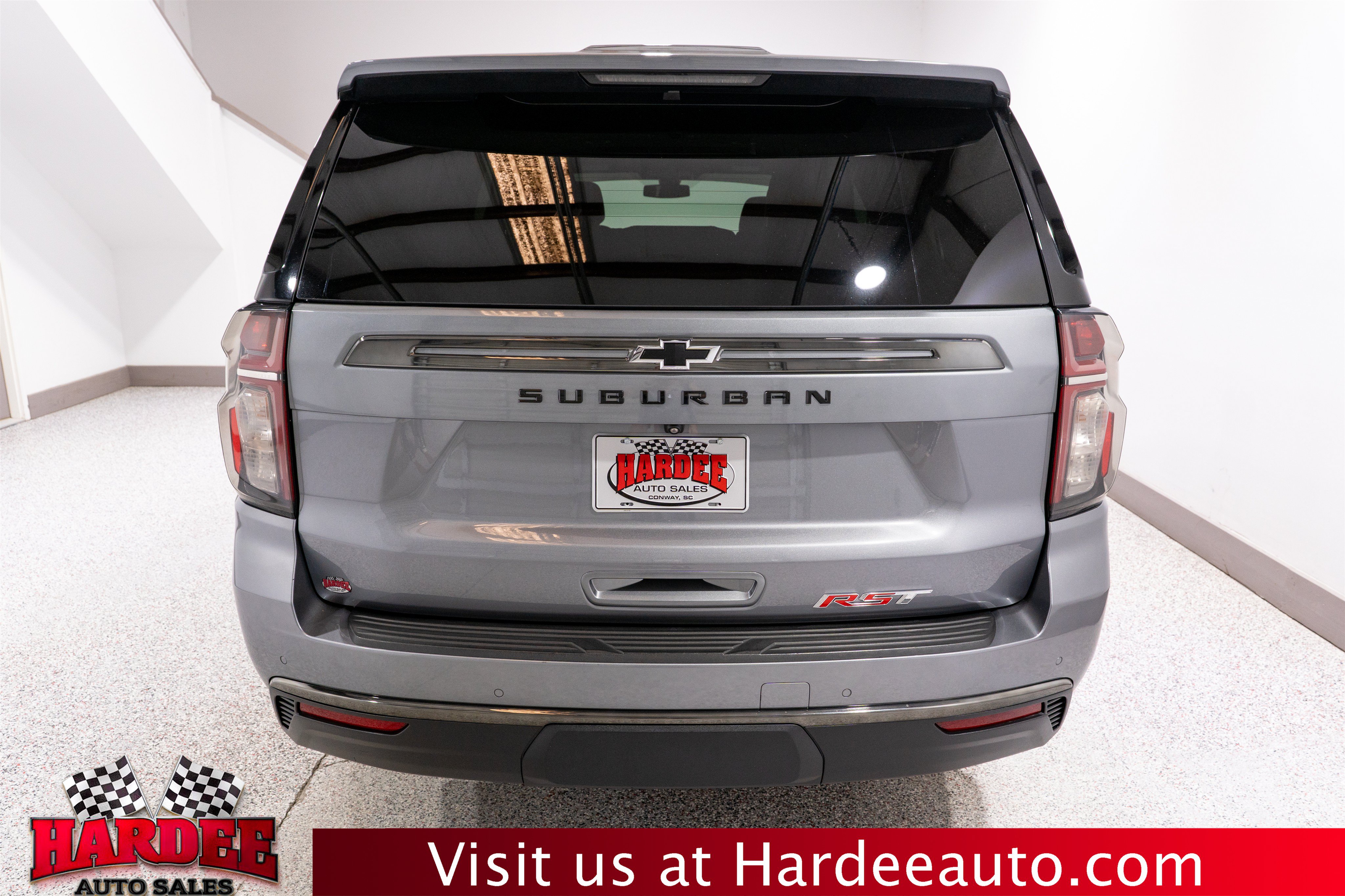 Used 2021 Chevrolet Suburban RST RWD image 4