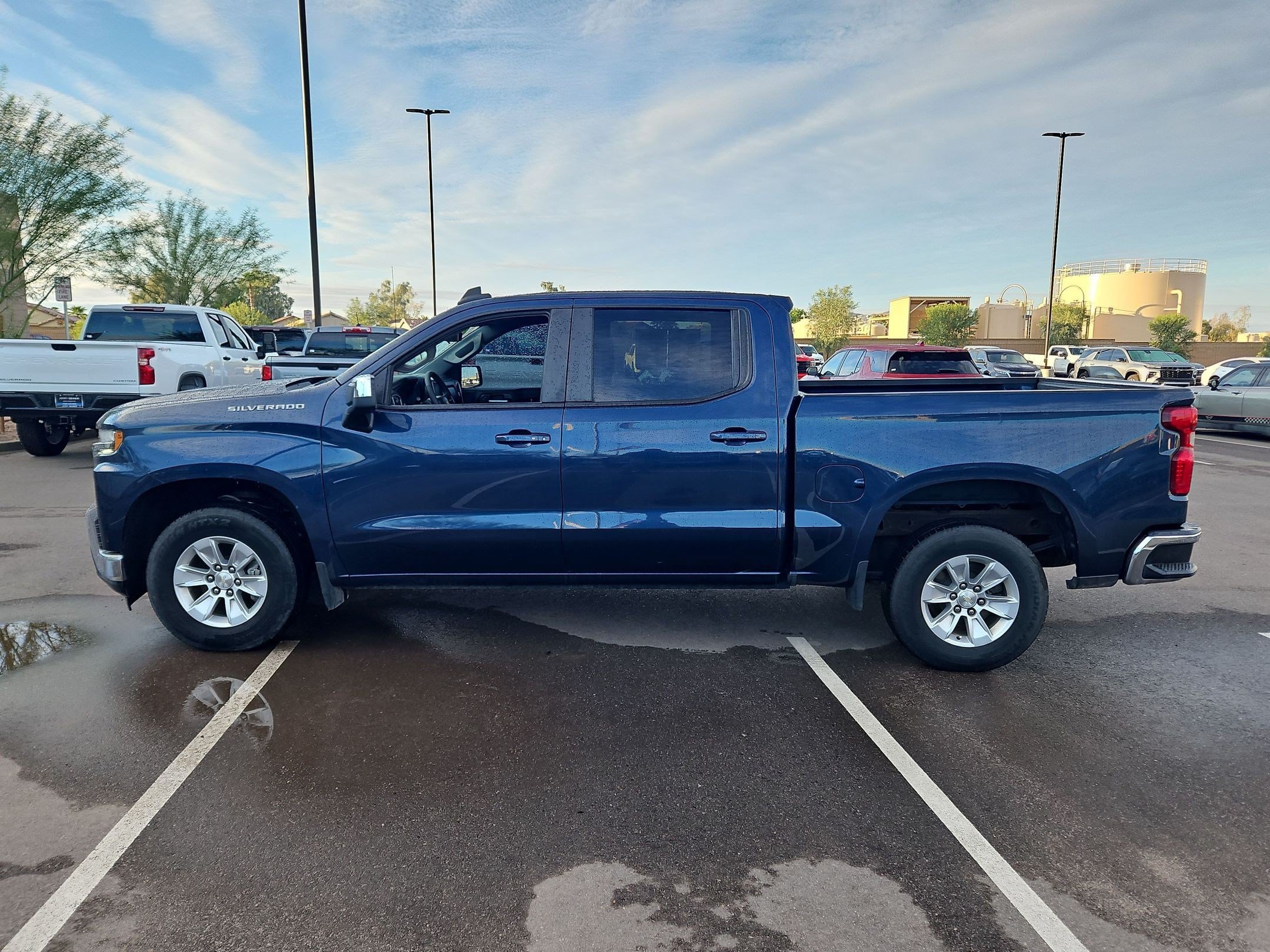 Certified 2022 Chevrolet Silverado 1500 LT RWD image 2