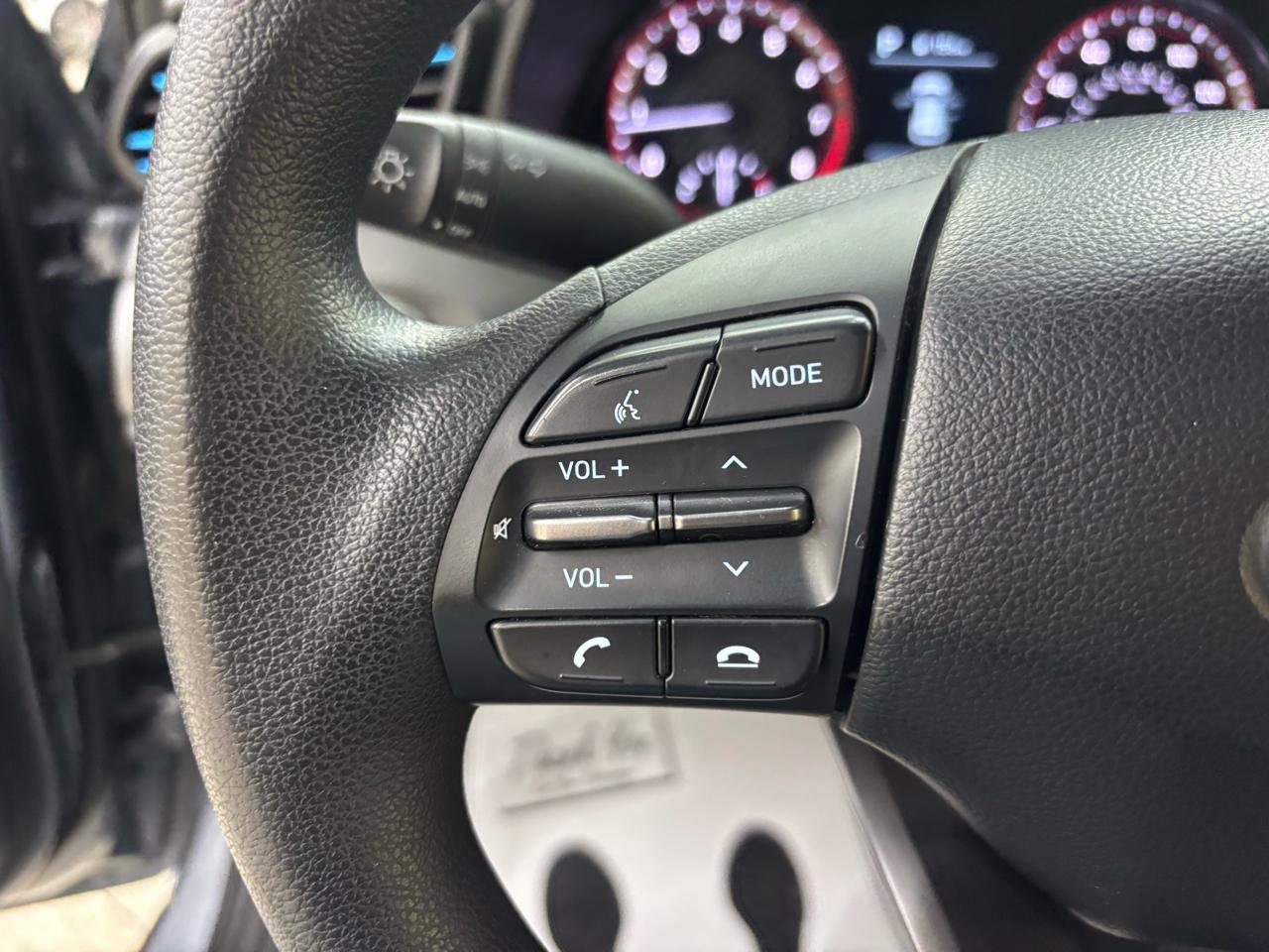 Used 2019 Hyundai Veloster 2.0 FWD image 31