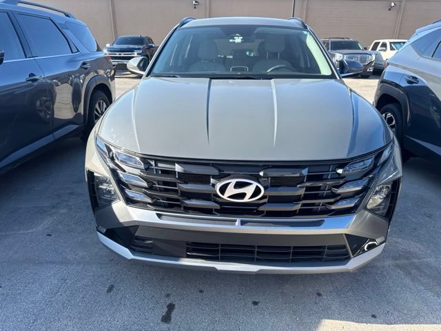 Used 2025 Hyundai Tucson SEL FWD image 2