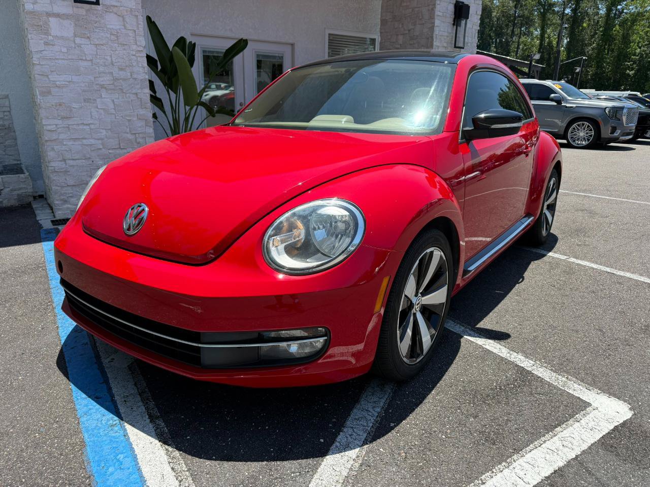 Used 2013 Volkswagen Beetle 2.0T FWD image 10