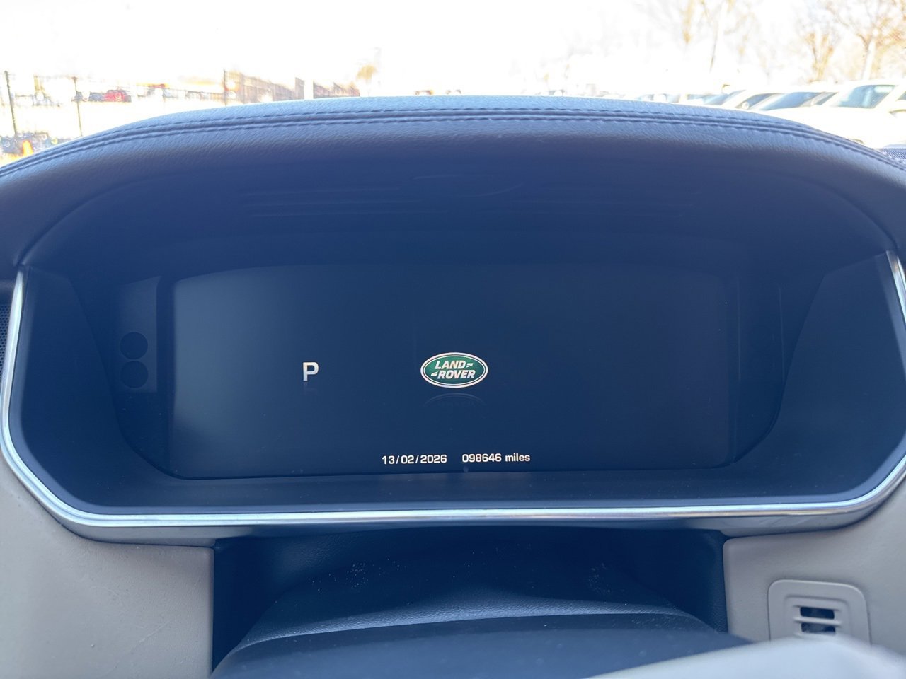 Used 2014 Land Rover Range Rover HSE image 9