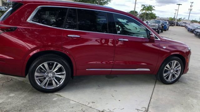 Certified 2023 Cadillac XT6 Premium Luxury FWD image 15