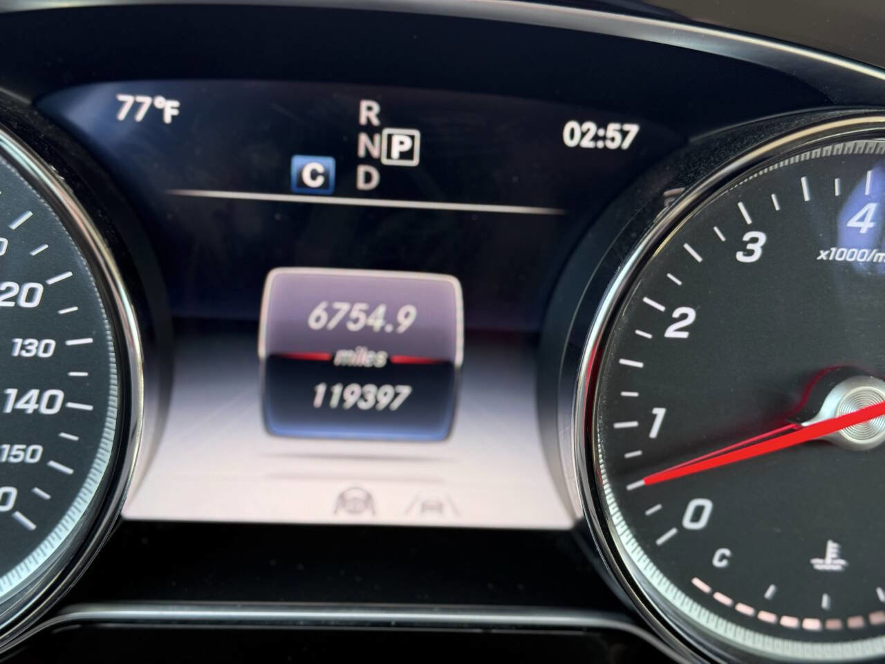 Used 2019 Mercedes-Benz E 450 4MATIC Wagon w/ Premium Package image 35