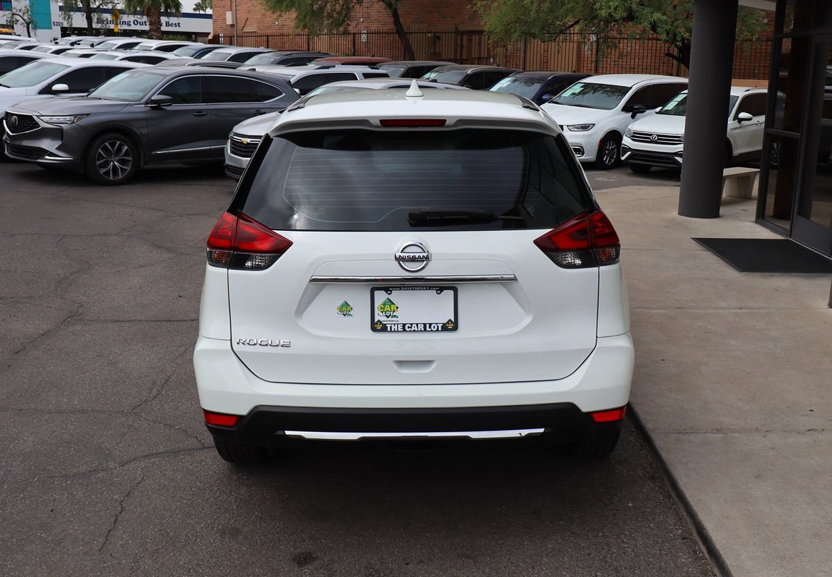 Used 2018 Nissan Rogue S FWD image 10