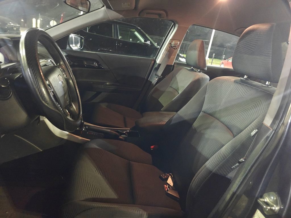 Used 2017 Honda Accord LX image 6