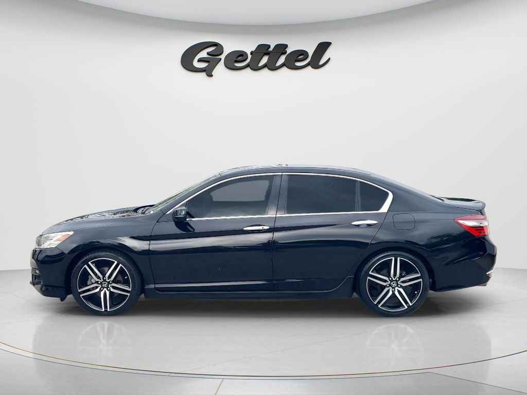 Used 2017 Honda Accord Touring image 7