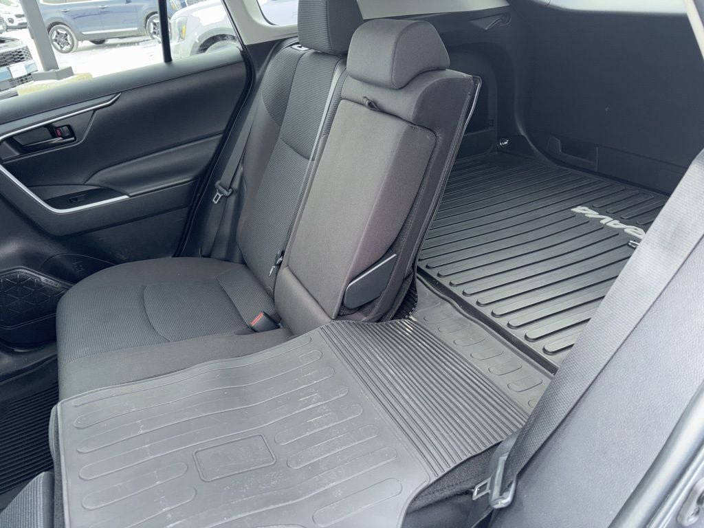 Used 2023 Toyota RAV4 LE image 33