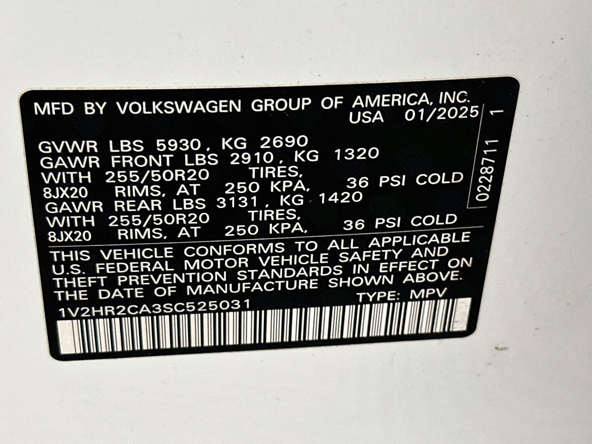 Used 2025 Volkswagen Atlas SE AWD/4WD image 12