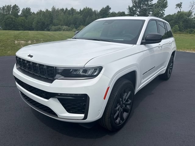 New 2026 Jeep Grand Cherokee Limited AWD/4WD image 1