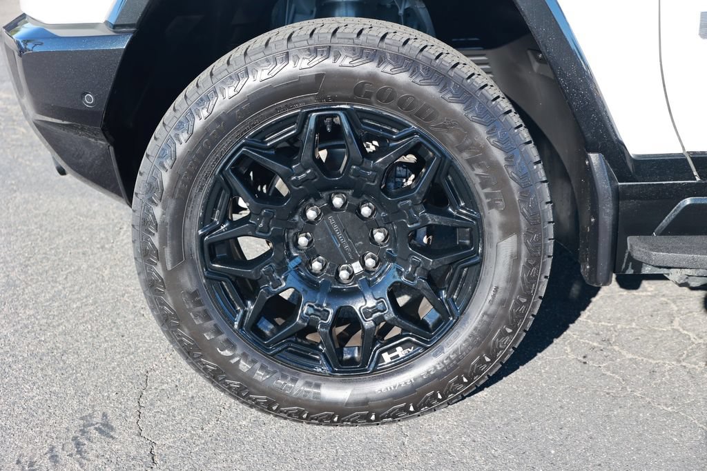 Used 2025 GMC Hummer EV 2X AWD/4WD image 11