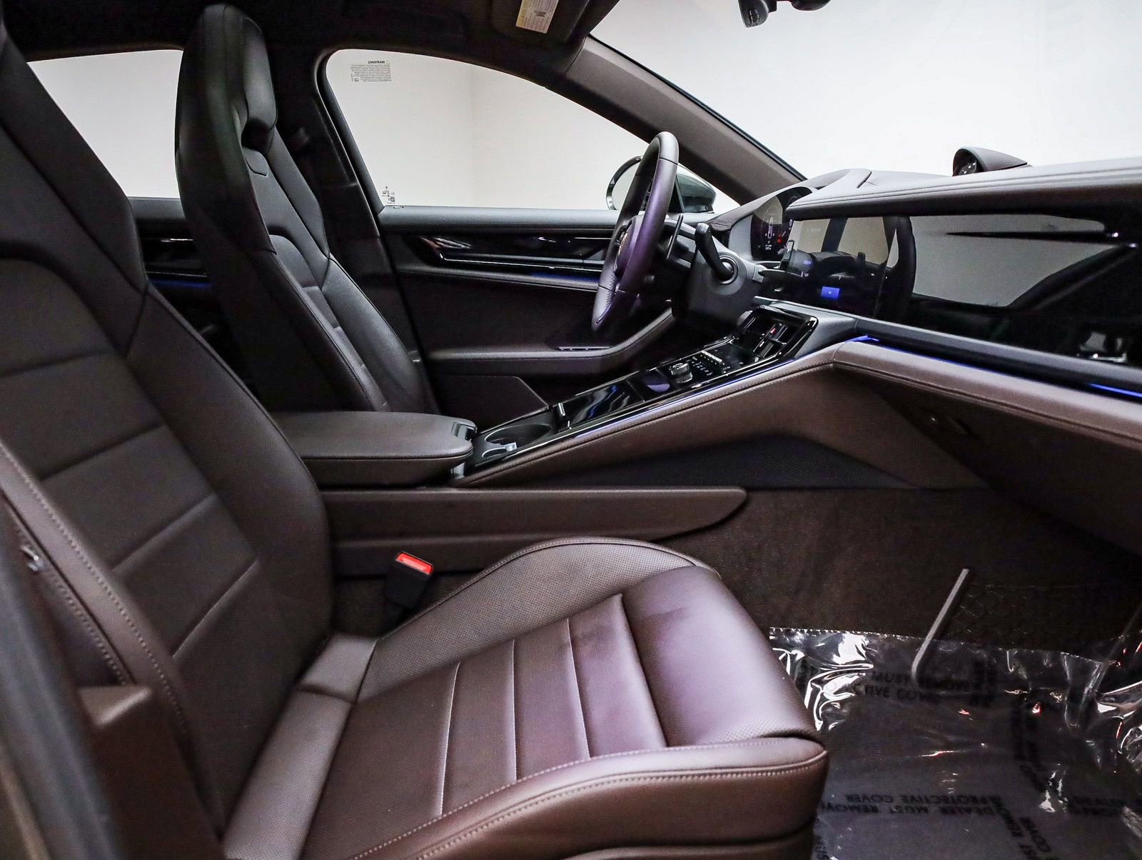 Used 2026 Porsche Panamera 4 image 21