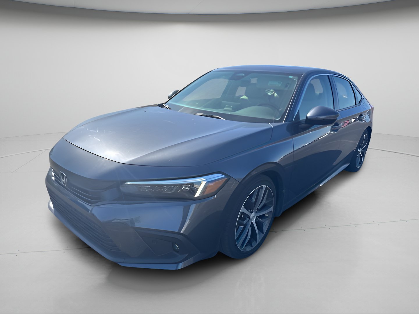 Used 2024 Honda Civic Touring image 2