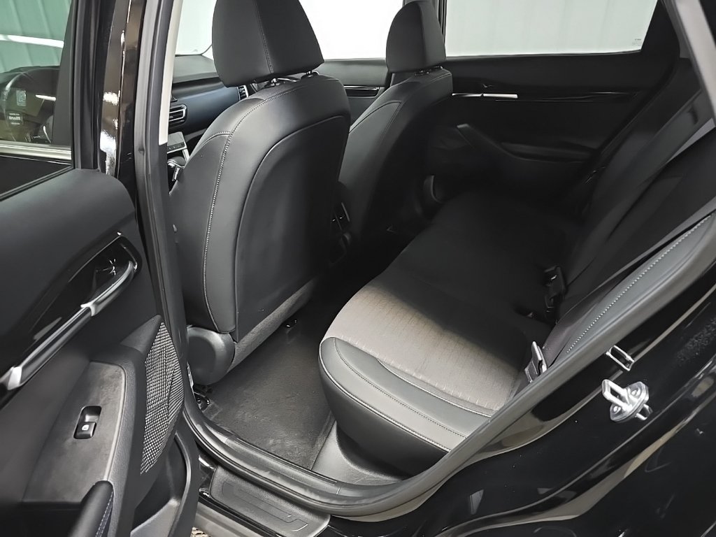 Used 2023 Kia Seltos S w/ Navigation Package AWD/4WD image 32