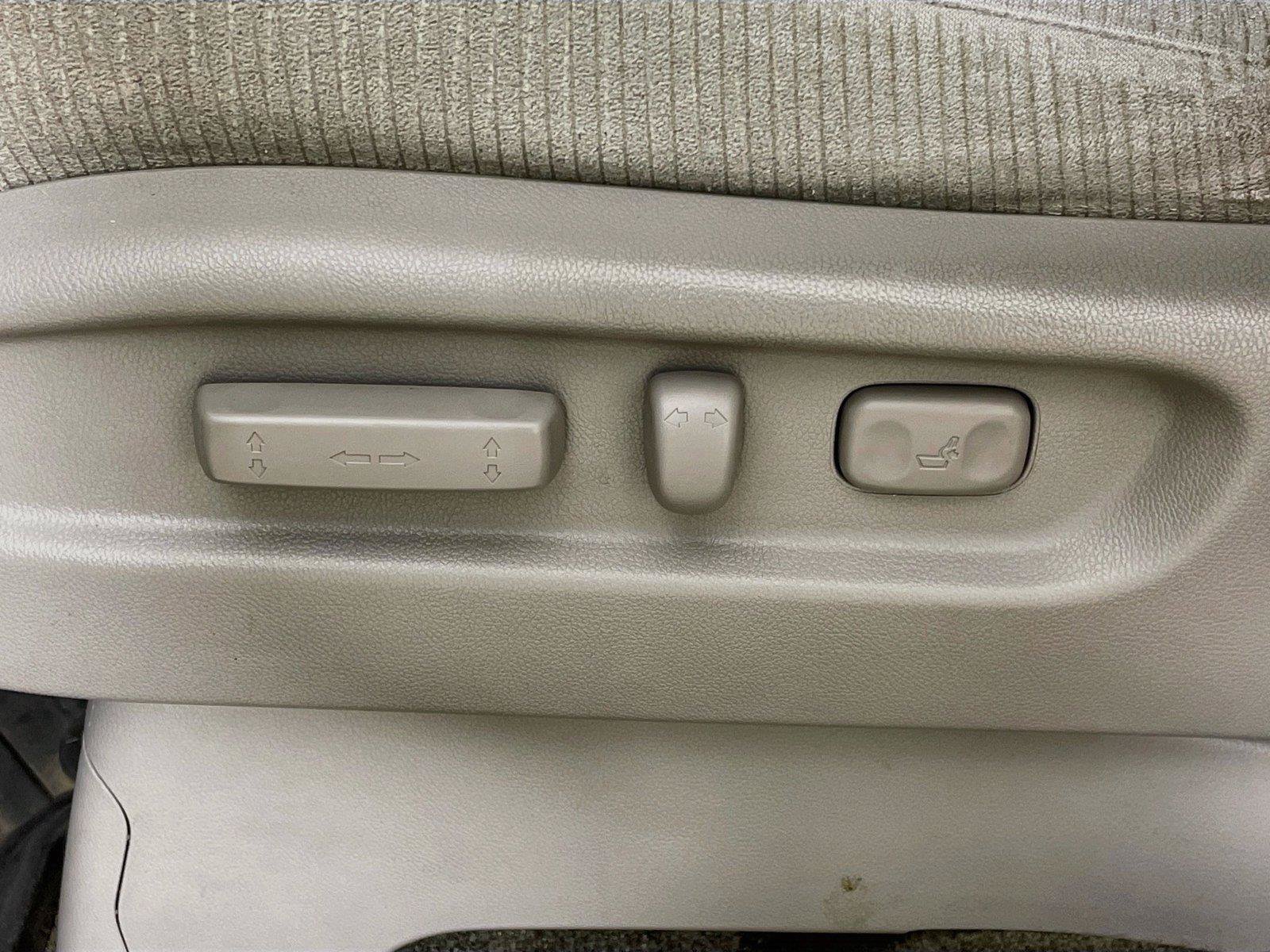 Used 2013 Honda Odyssey EX image 19
