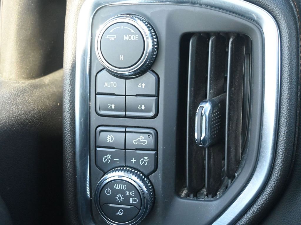 Used 2023 GMC Sierra 2500 AT4 image 36