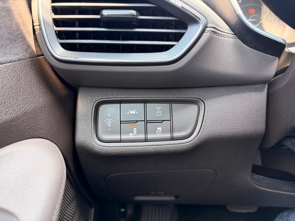 Used 2019 Hyundai Santa Fe SE AWD/4WD image 24