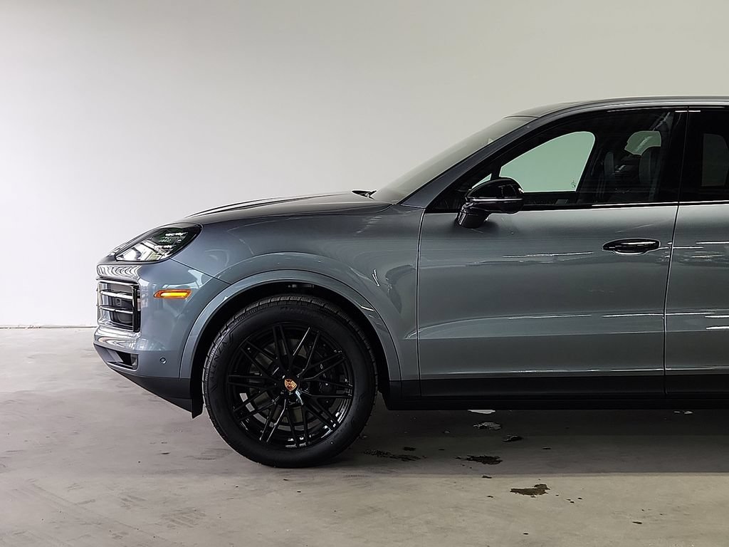 New 2026 Porsche Cayenne AWD/4WD image 6