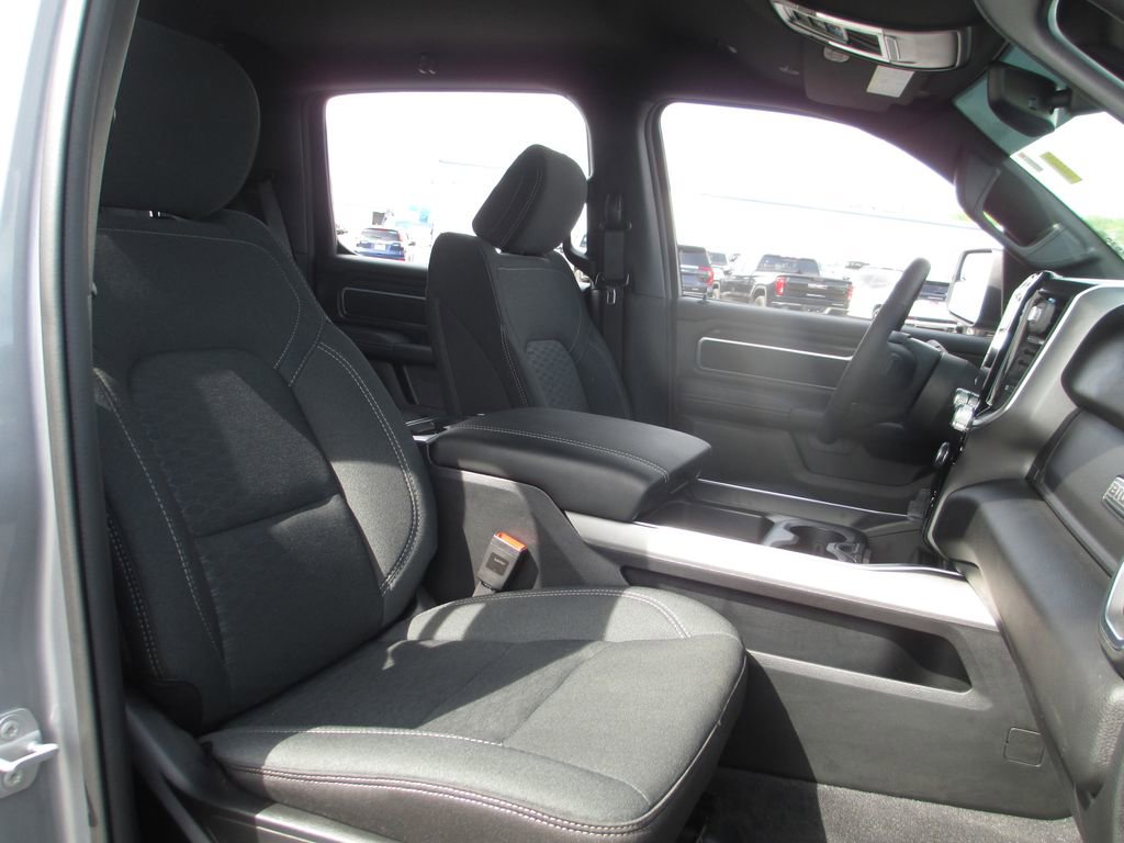 Used 2025 RAM 1500 Big Horn AWD/4WD image 25