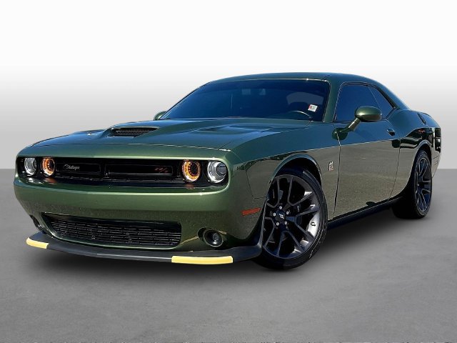 Used 2023 Dodge Challenger R/T Scat Pack RWD image 3