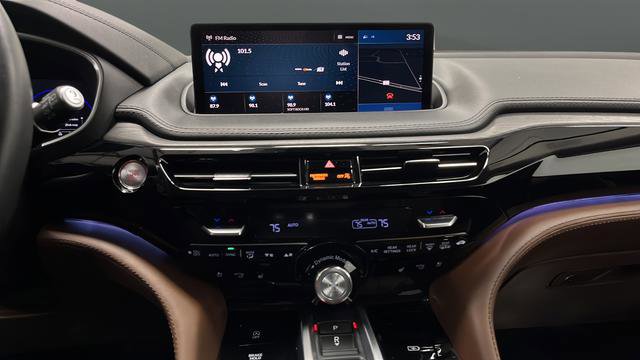 Used 2024 Acura MDX SH-AWD w/ Advance Package image 13