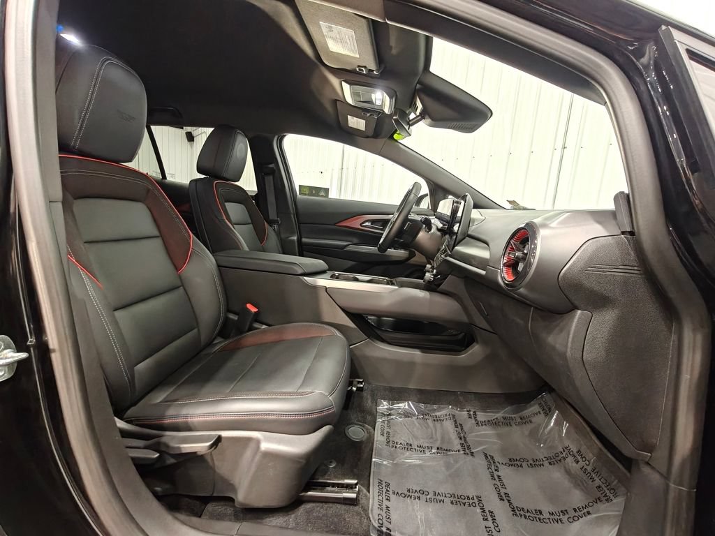 Used 2024 Chevrolet Equinox EV RS FWD image 23