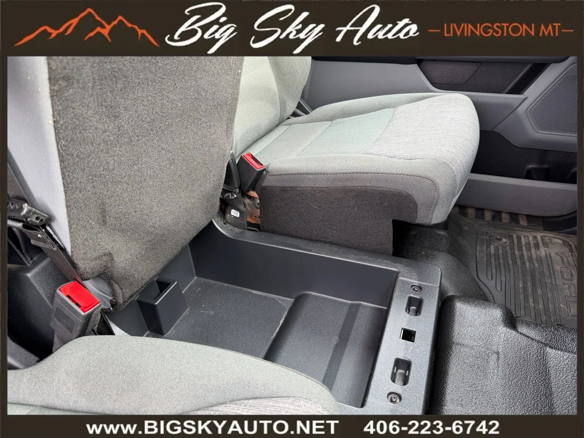 Used 2023 Ford F250 XLT w/ FX4 Off-Road Package image 16