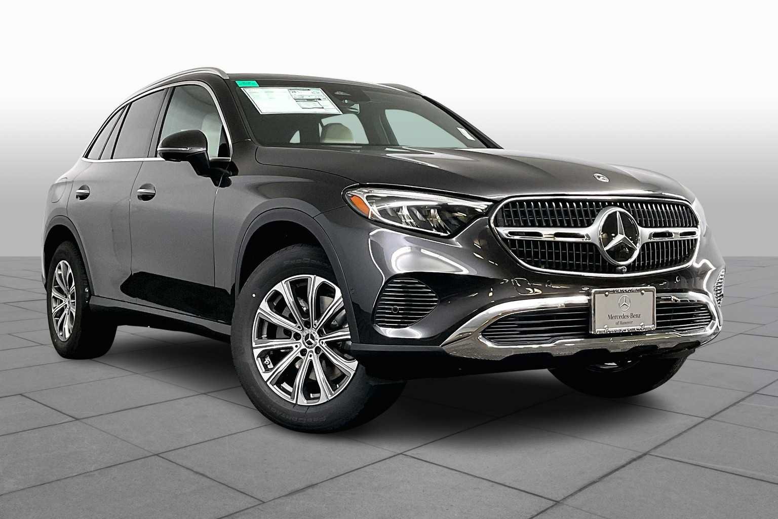 New 2025 Mercedes-Benz GLC 300 4MATIC image 2