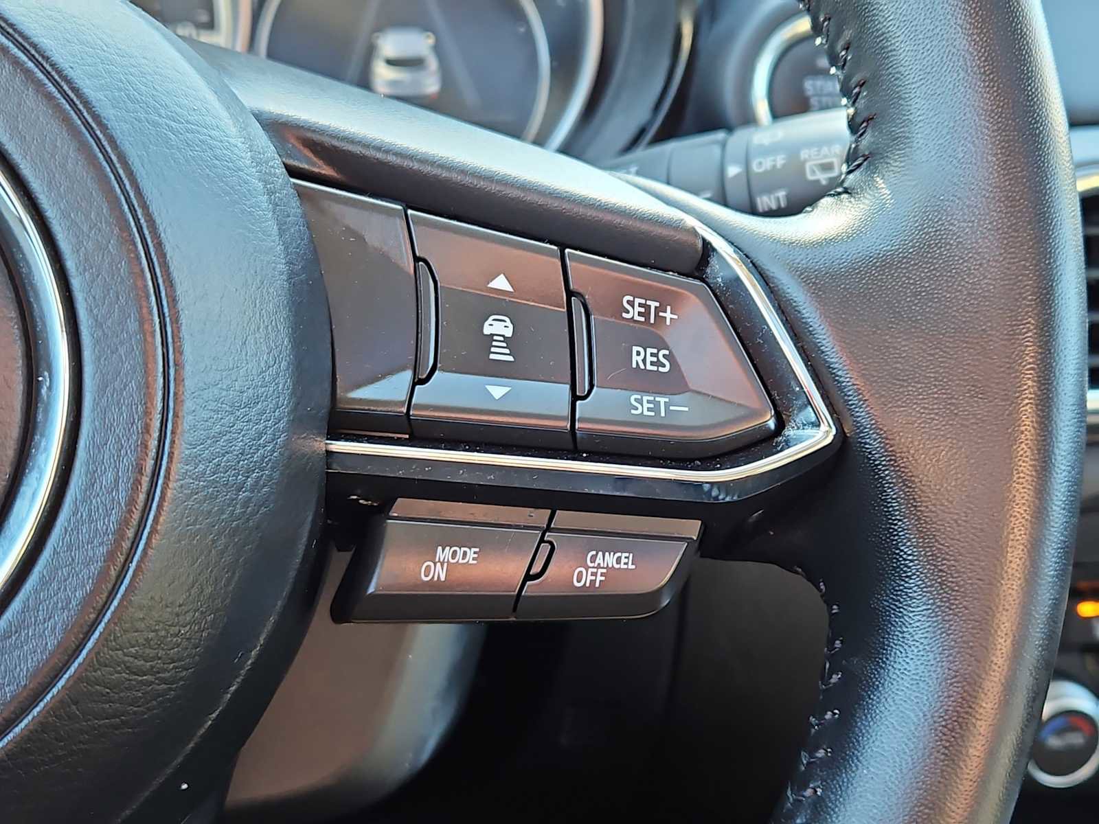 Used 2023 MAZDA CX-9 Touring image 23