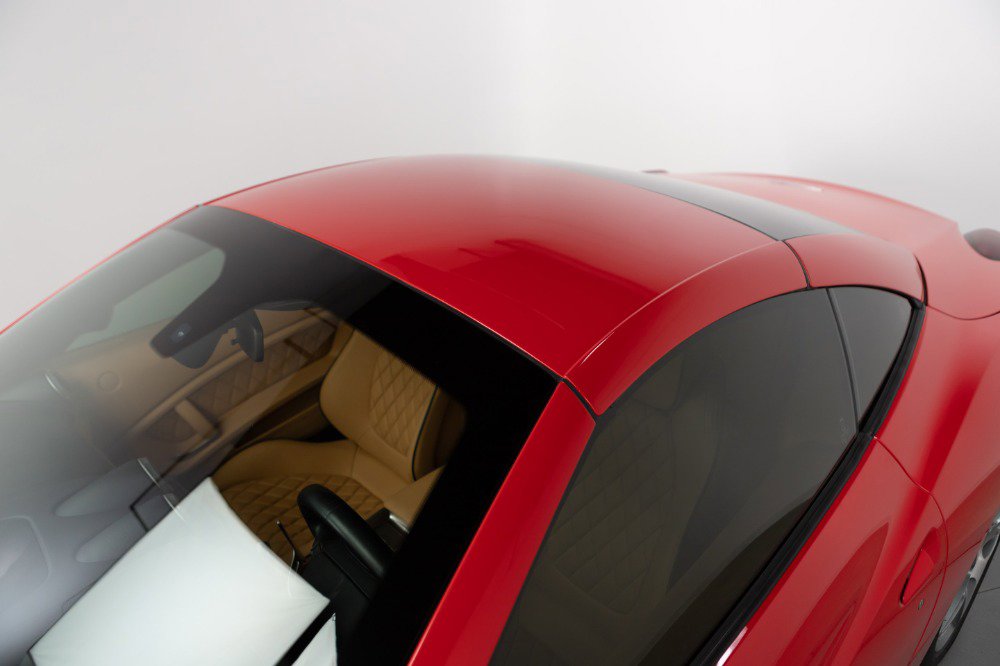 Used 2011 Ferrari California image 25
