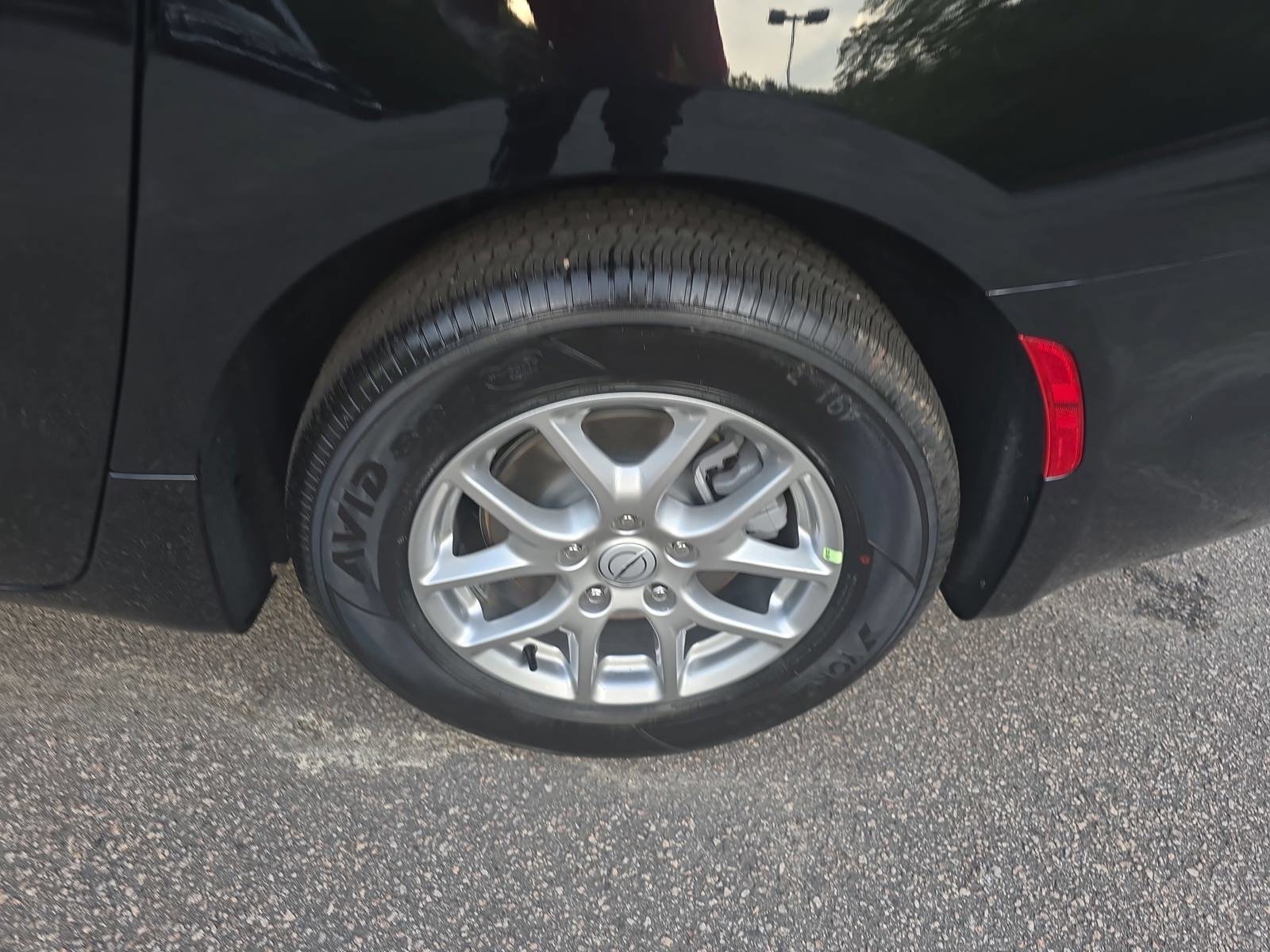 New 2026 Chrysler Pacifica Select FWD image 31