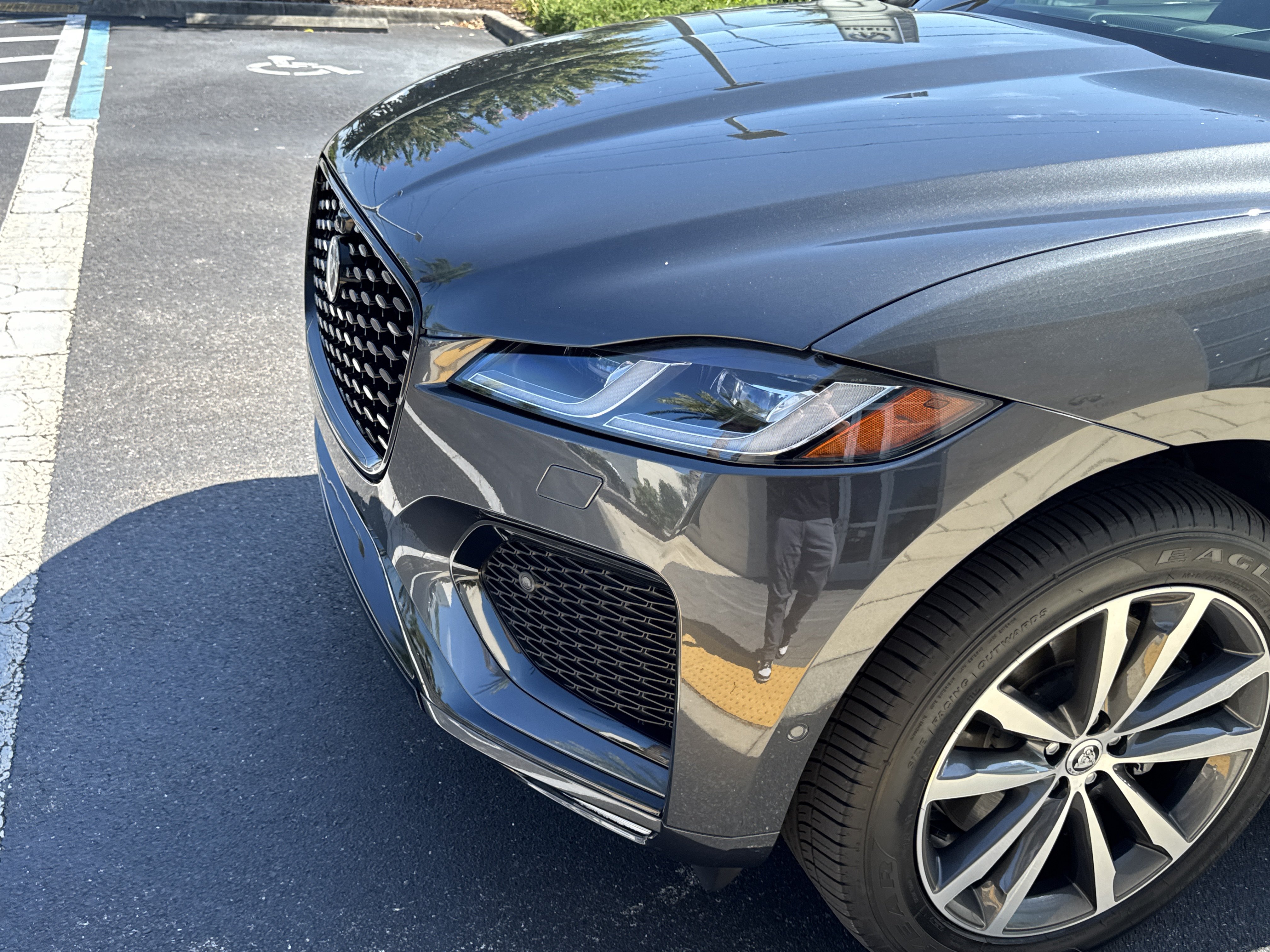 Used 2026 Jaguar F-PACE R-Dynamic S AWD/4WD image 9