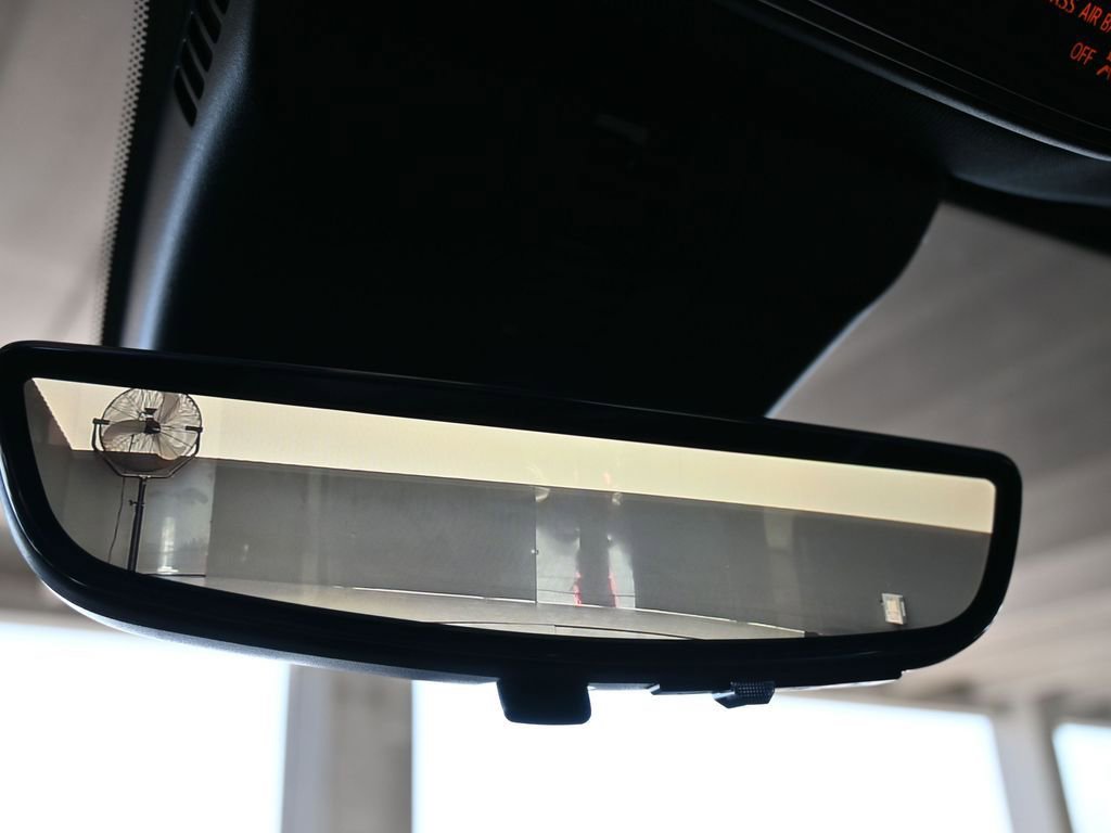 Used 2024 Chevrolet Traverse RS image 26