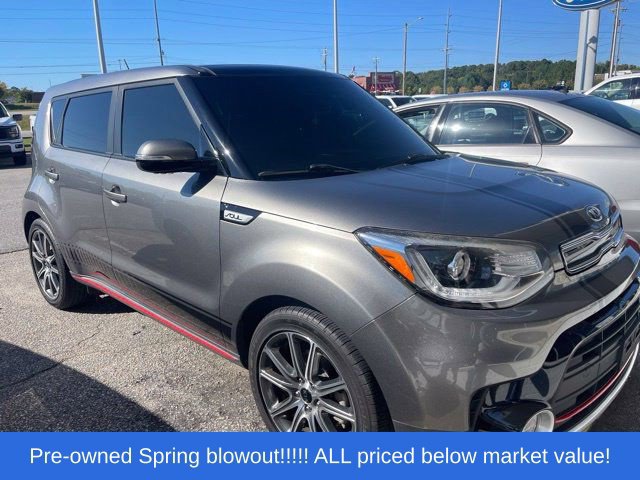 Used 2018 Kia Soul ! w/ Tech Package FWD image 2