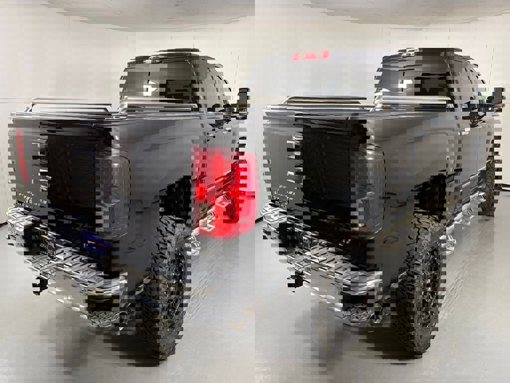 Used 2017 Chevrolet Silverado 1500 LTZ image 16