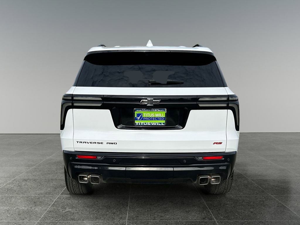Used 2024 Chevrolet Traverse RS image 6