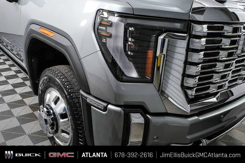 New 2026 GMC Sierra 3500 Denali w/ Denali Reserve Package AWD/4WD image 35