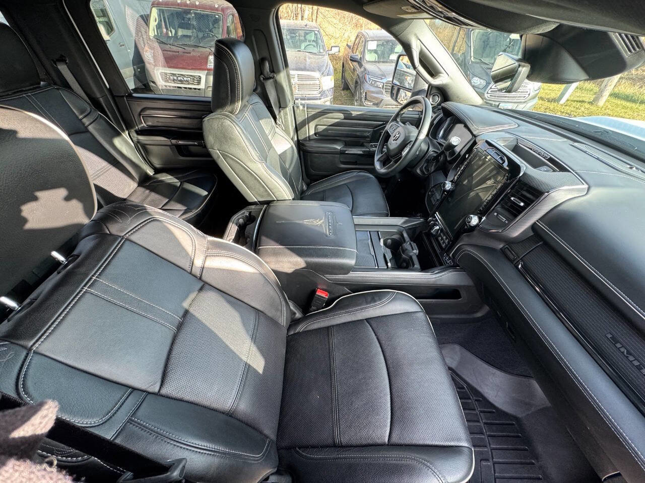 Used 2024 RAM 2500 Limited AWD/4WD image 16