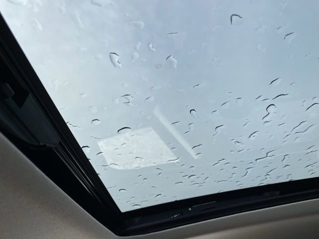 Used 2018 Buick Enclave Avenir w/ Avenir Technology Package image 32