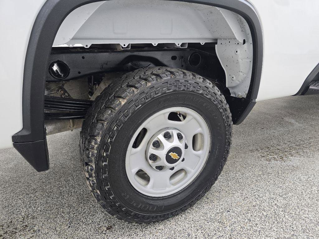Used 2023 Chevrolet Silverado 2500 W/T w/ WT Safety Package AWD/4WD image 33