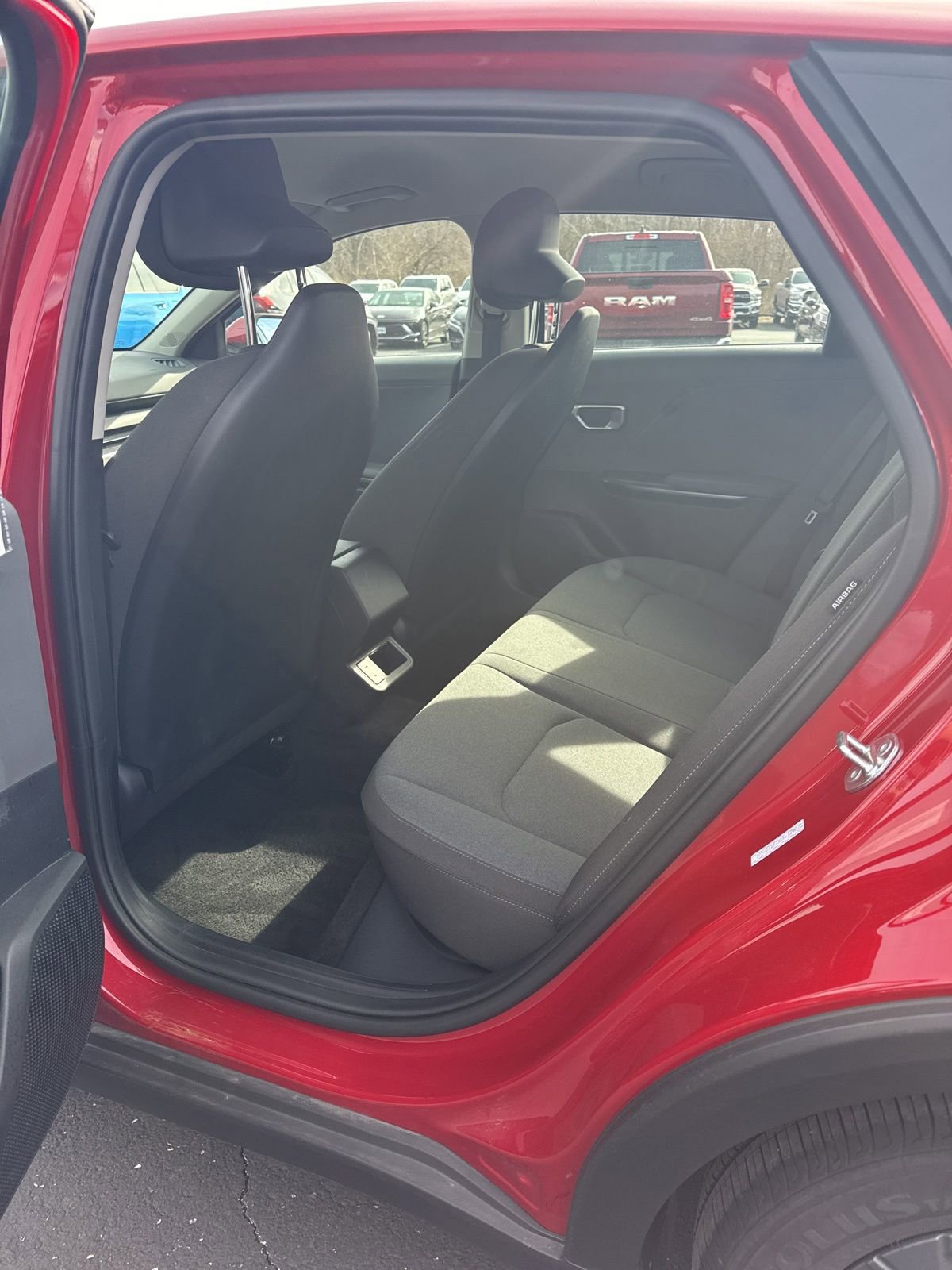 Used 2025 Kia K4 LXS image 18